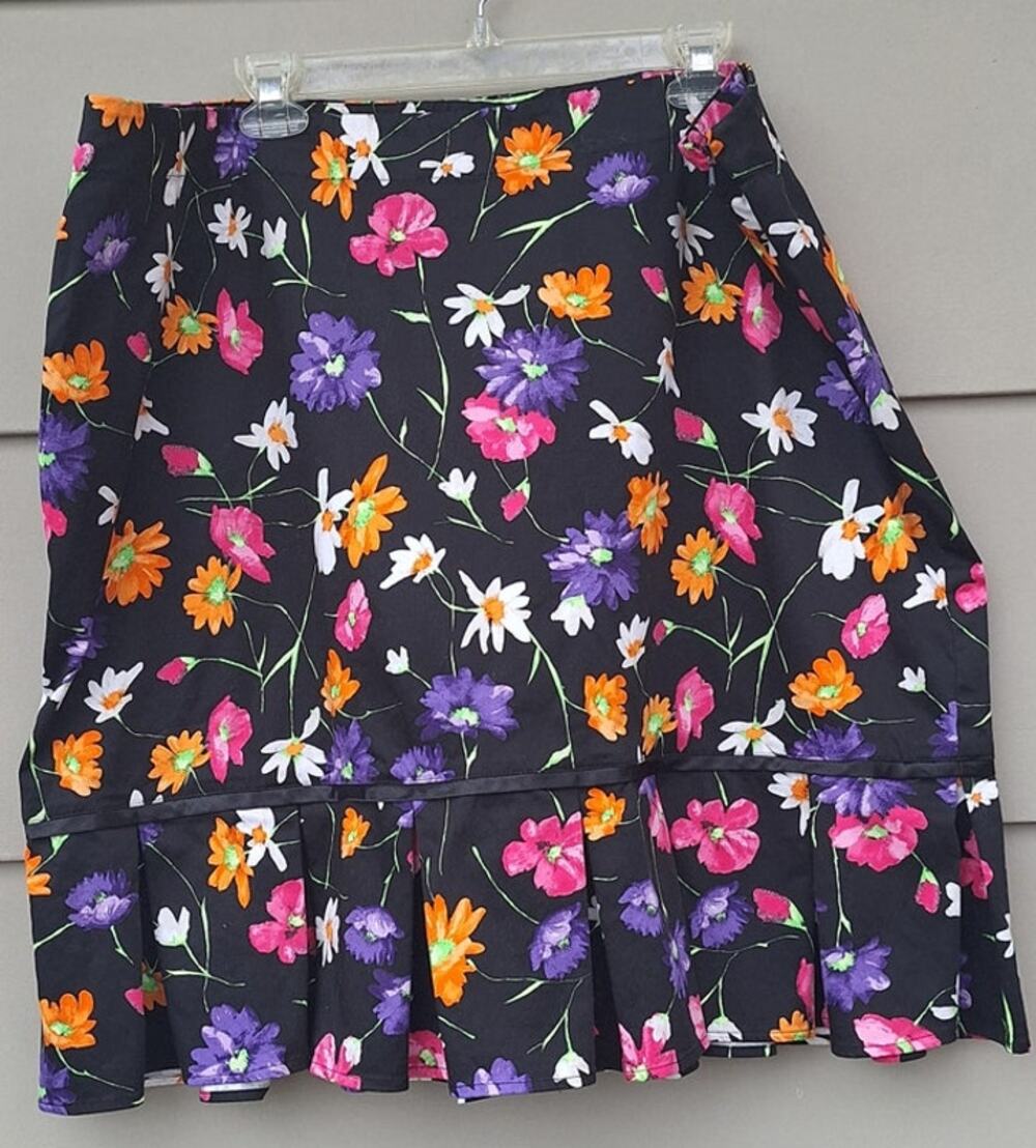 CJ Banks Black Floral Spring Easter Pleated Ruffle Skirt Stretch Cotton 22W 2XL